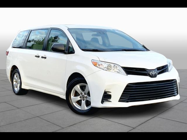 2018 Toyota Sienna L