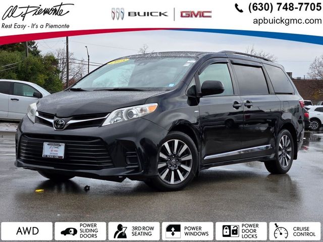 2018 Toyota Sienna LE