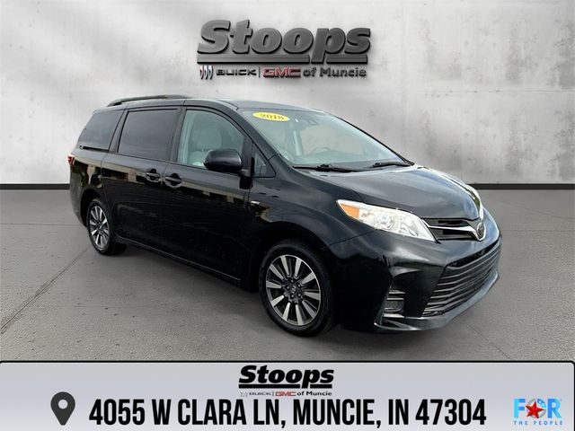 2018 Toyota Sienna LE