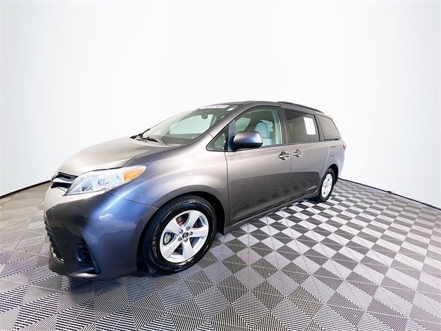 2018 Toyota Sienna 