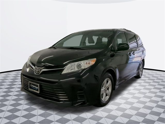 2018 Toyota Sienna 