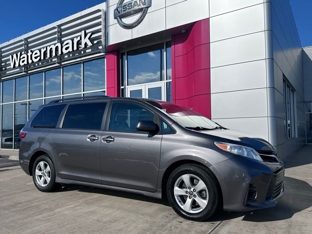 2018 Toyota Sienna 