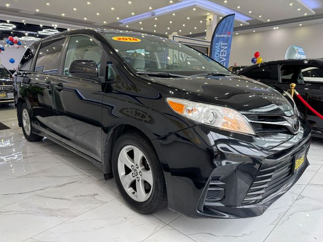 2018 Toyota Sienna LE