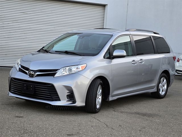 2018 Toyota Sienna 