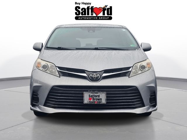 2018 Toyota Sienna LE