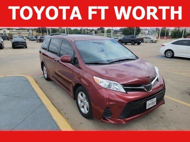 2018 Toyota Sienna LE