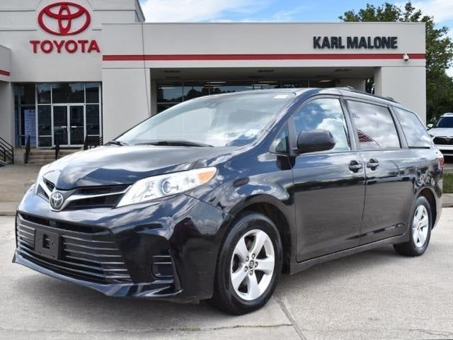 2018 Toyota Sienna LE