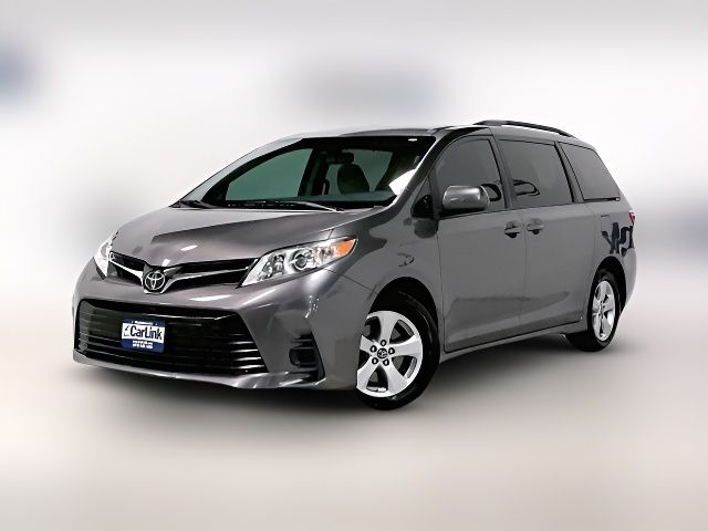 2018 Toyota Sienna LE