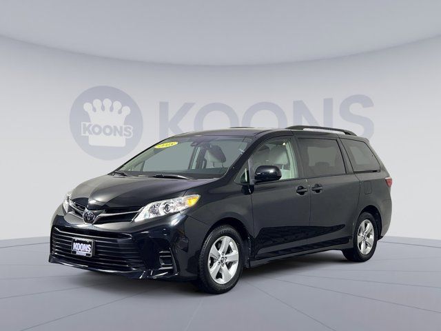 2018 Toyota Sienna LE