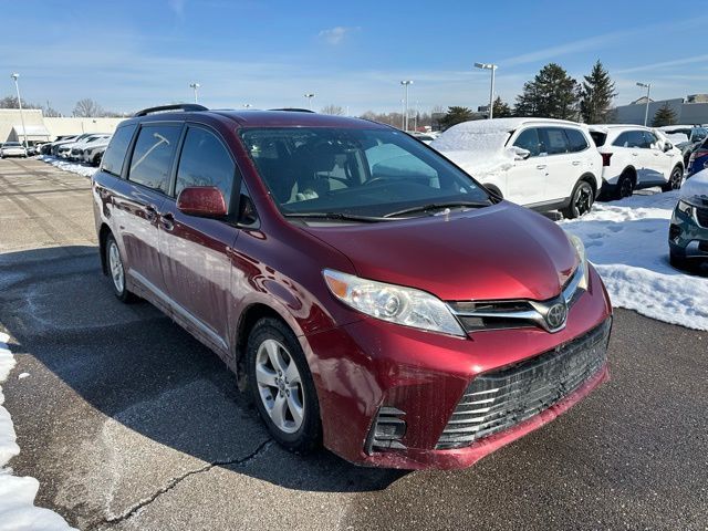 2018 Toyota Sienna 