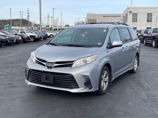 2018 Toyota Sienna 