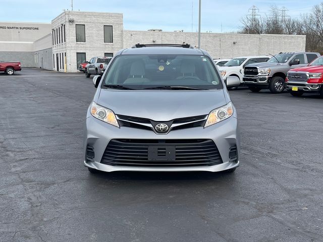 2018 Toyota Sienna 