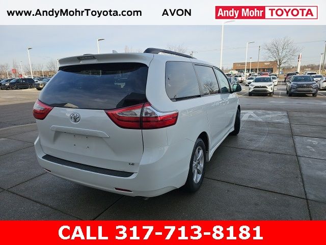 2018 Toyota Sienna LE