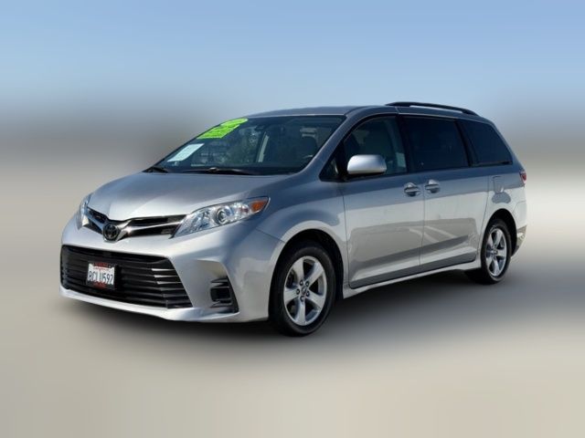 2018 Toyota Sienna 
