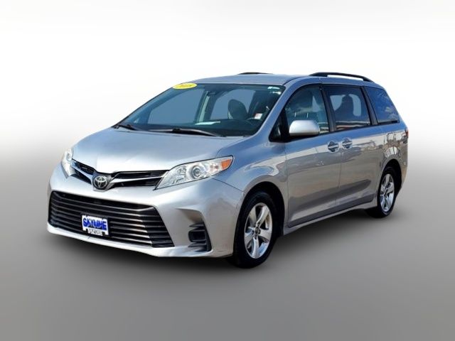 2018 Toyota Sienna LE Auto Access Seat