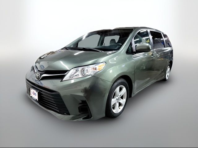 2018 Toyota Sienna 