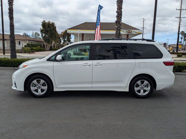 2018 Toyota Sienna LE Mobility