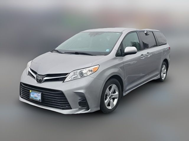 2018 Toyota Sienna LE Mobility