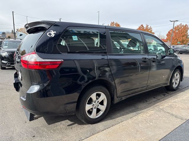 2018 Toyota Sienna L