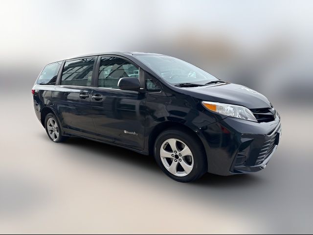 2018 Toyota Sienna L