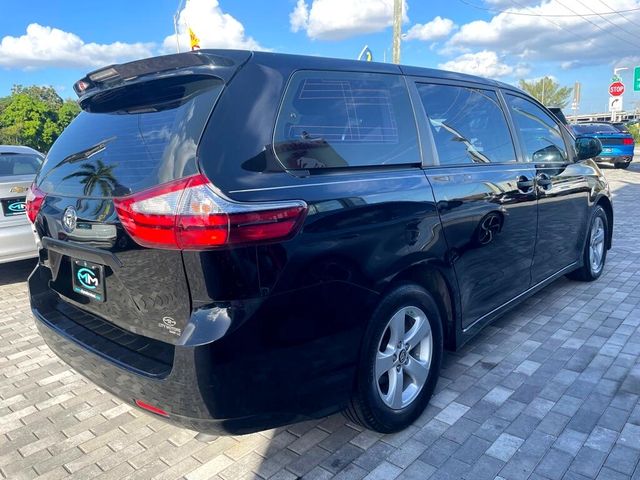 2018 Toyota Sienna L