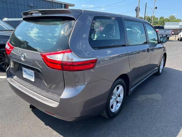 2018 Toyota Sienna L