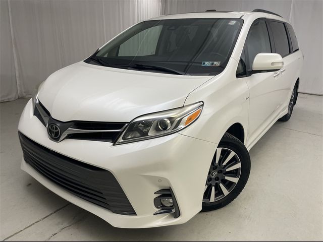 2018 Toyota Sienna 