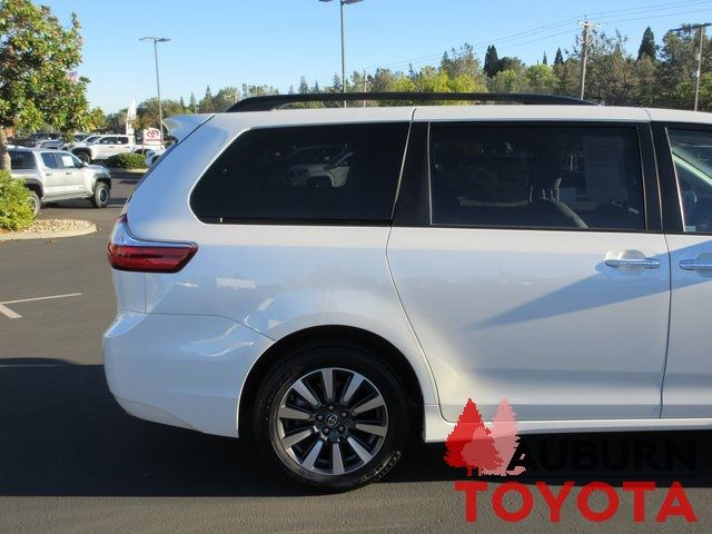 2018 Toyota Sienna 