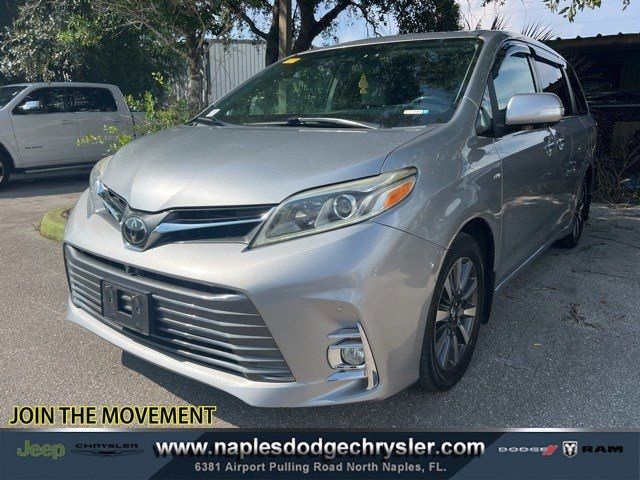 2018 Toyota Sienna 