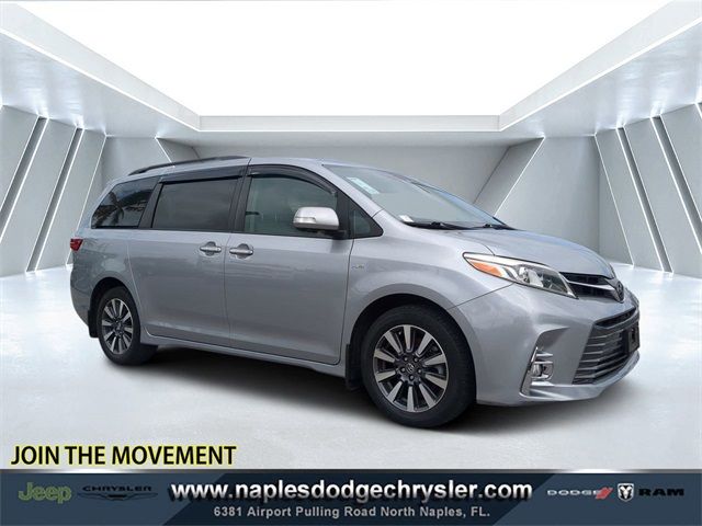 2018 Toyota Sienna 