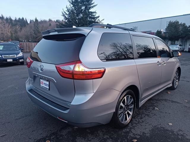 2018 Toyota Sienna 