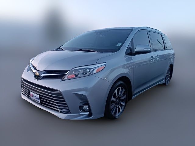 2018 Toyota Sienna 