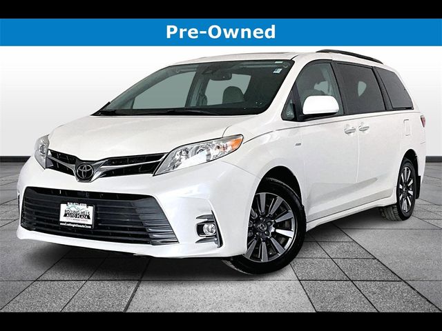 2018 Toyota Sienna 