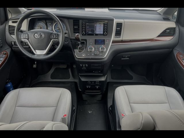 2018 Toyota Sienna Limited