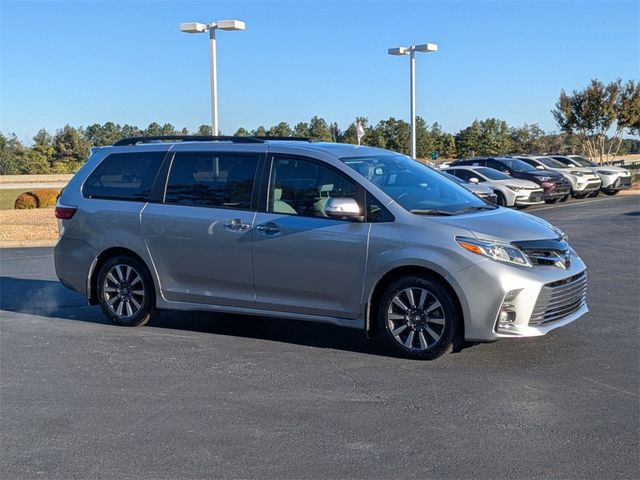 2018 Toyota Sienna 