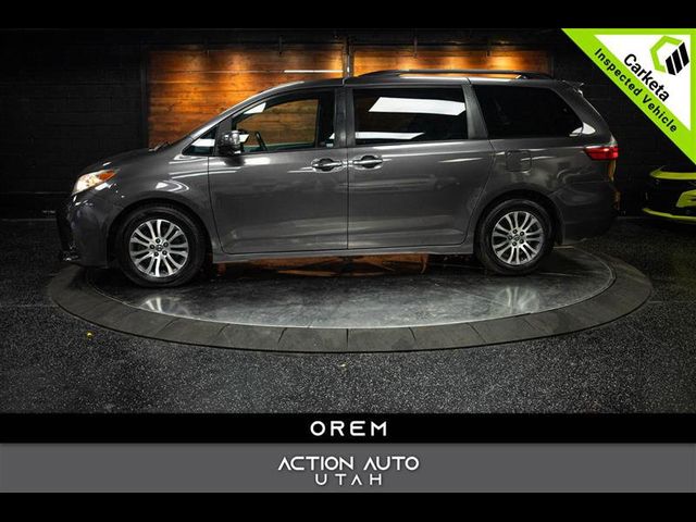 2018 Toyota Sienna 