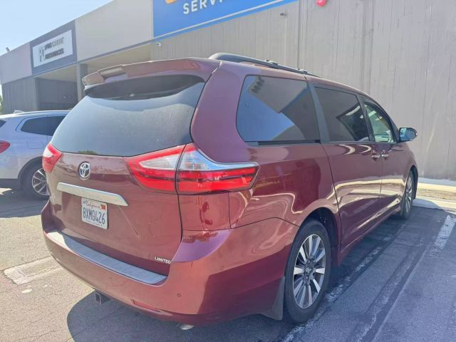 2018 Toyota Sienna Limited
