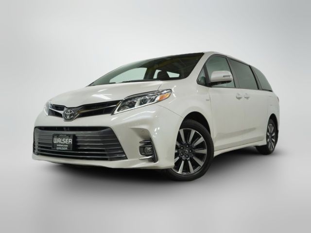 2018 Toyota Sienna XLE