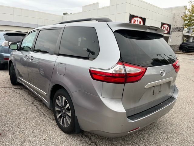 2018 Toyota Sienna Limited Premium