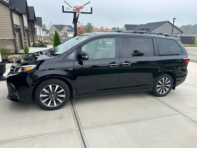 2018 Toyota Sienna Limited Premium