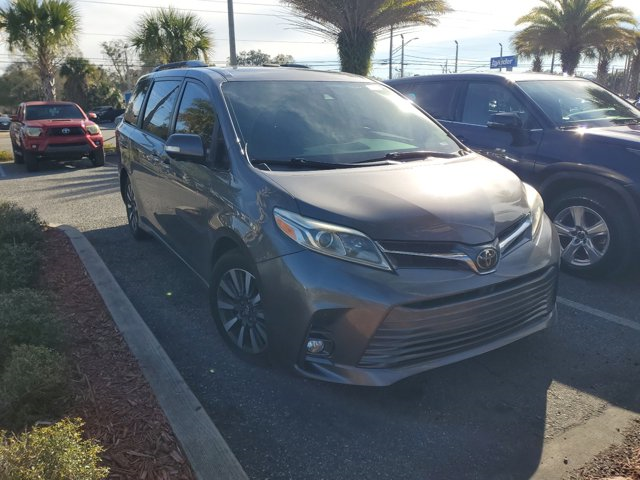 2018 Toyota Sienna Limited Premium