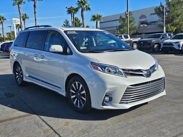 2018 Toyota Sienna Limited Premium