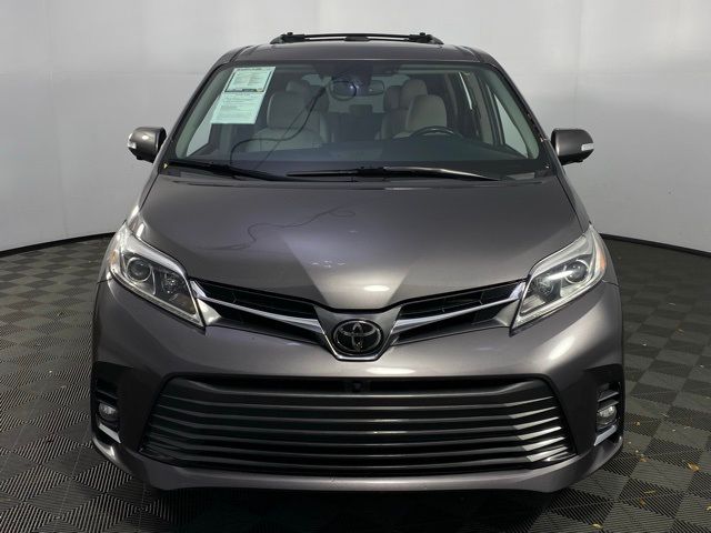 2018 Toyota Sienna Limited Premium