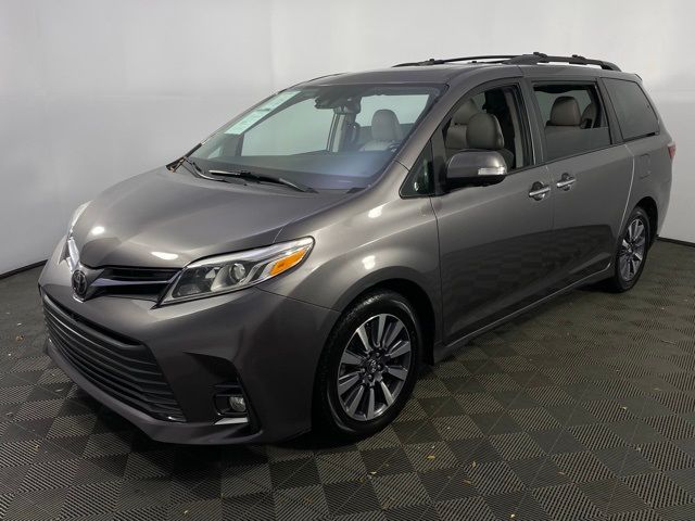 2018 Toyota Sienna Limited Premium