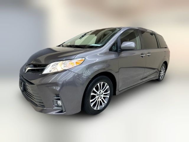 2018 Toyota Sienna Limited Premium