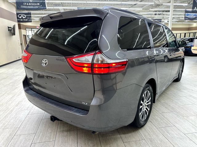 2018 Toyota Sienna Limited Premium