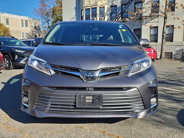 2018 Toyota Sienna Limited Premium