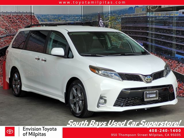 2018 Toyota Sienna SE