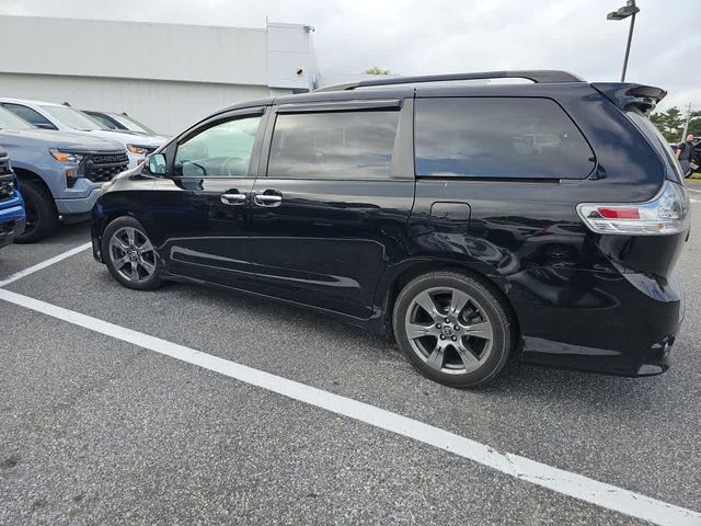 2018 Toyota Sienna SE