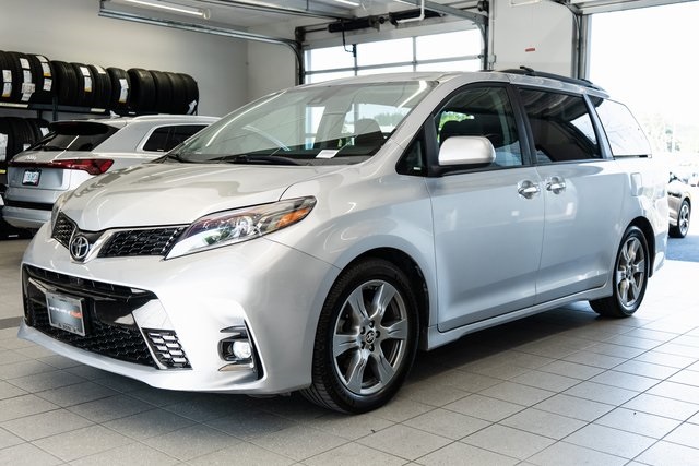 Used Toyota Sienna Minivan For Sale in Vancouver, WA | Auto